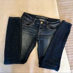 American Eagle dark wash Skinny Jeans